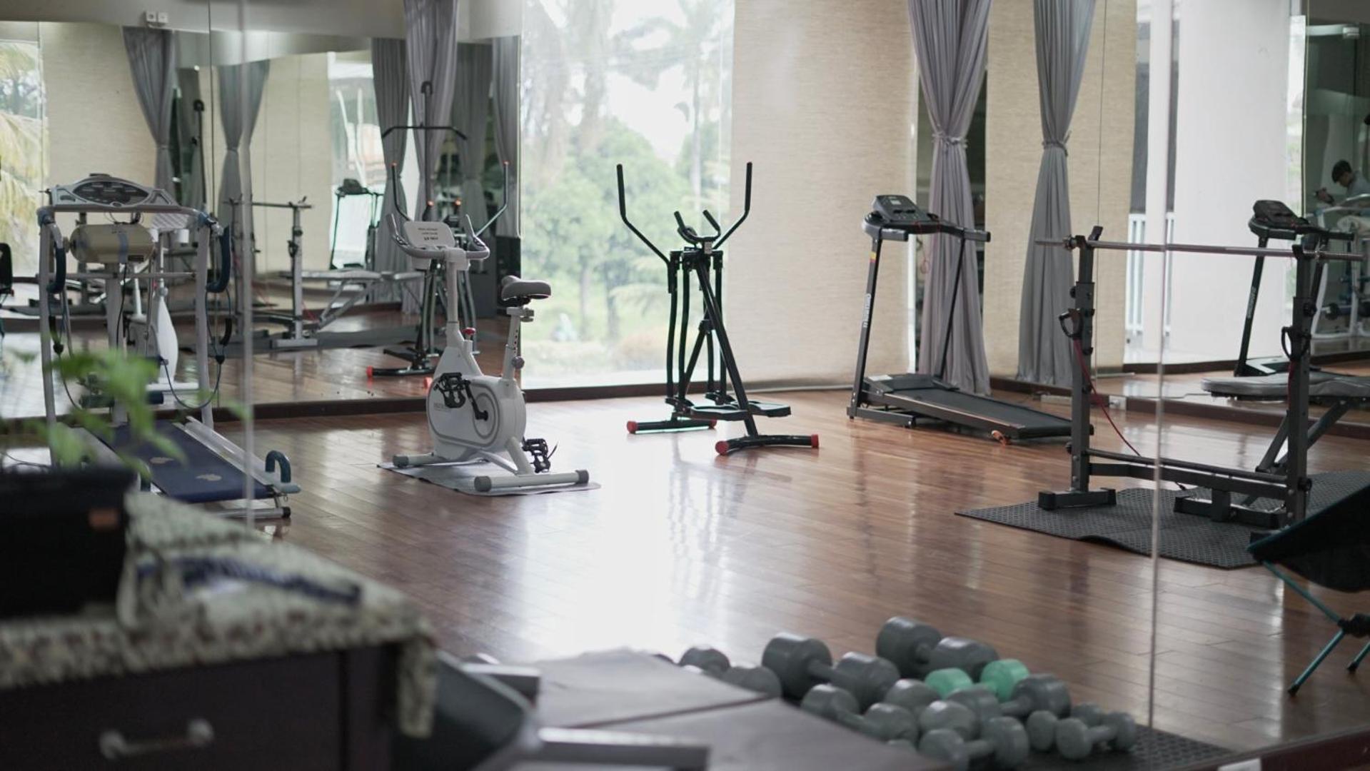 Grand Cakra Hotel Malang Esterno foto
