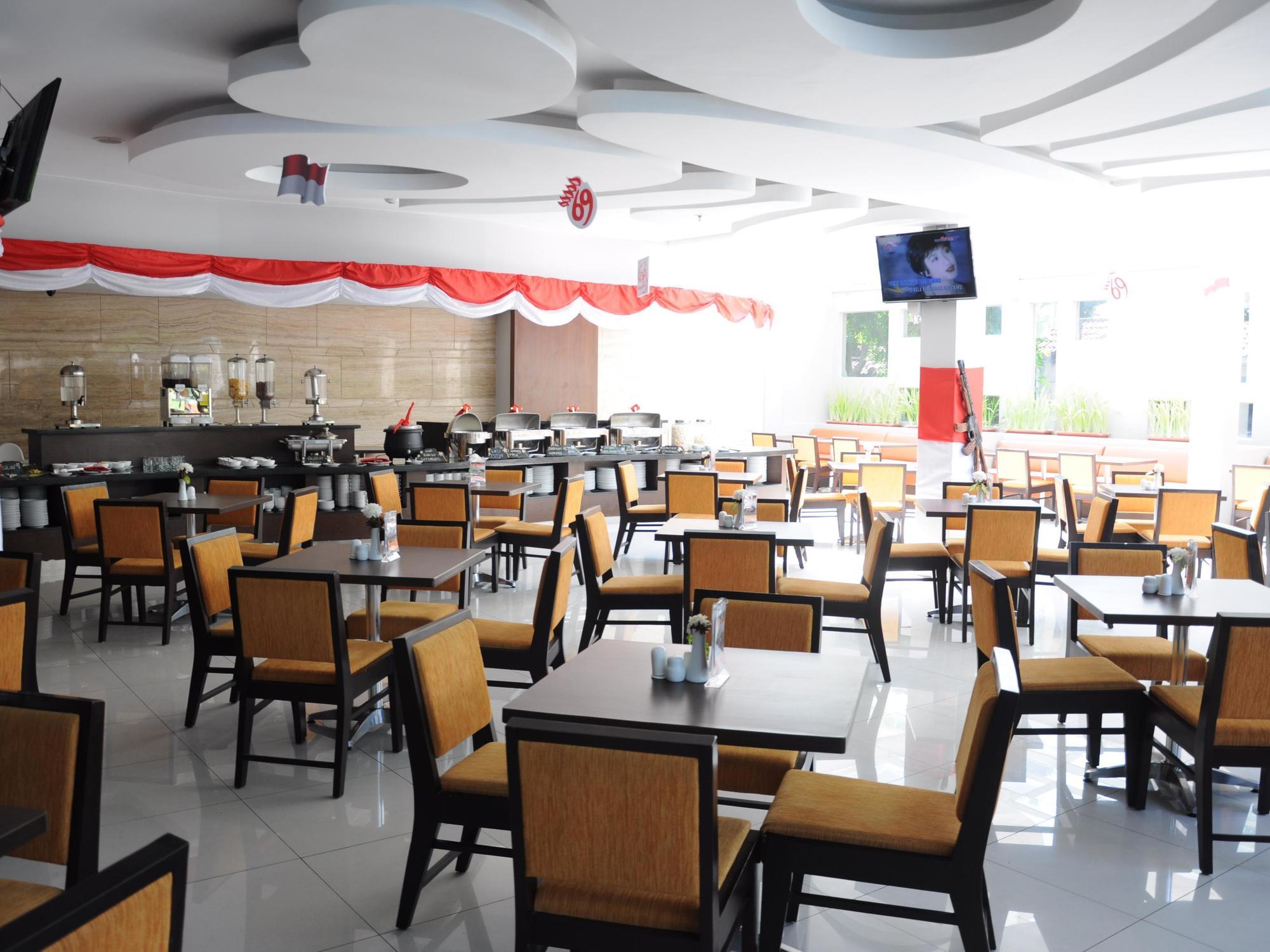 Grand Cakra Hotel Malang Esterno foto