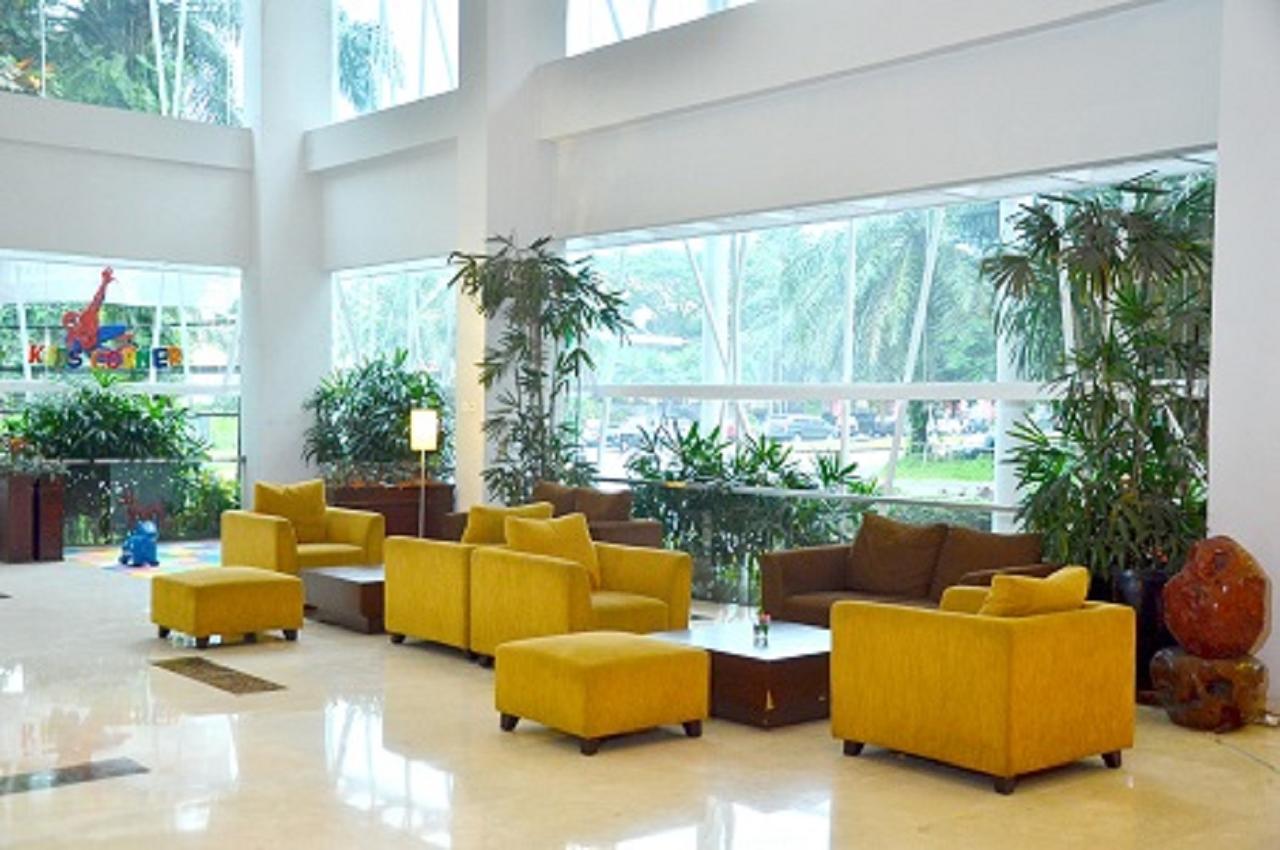 Grand Cakra Hotel Malang Esterno foto