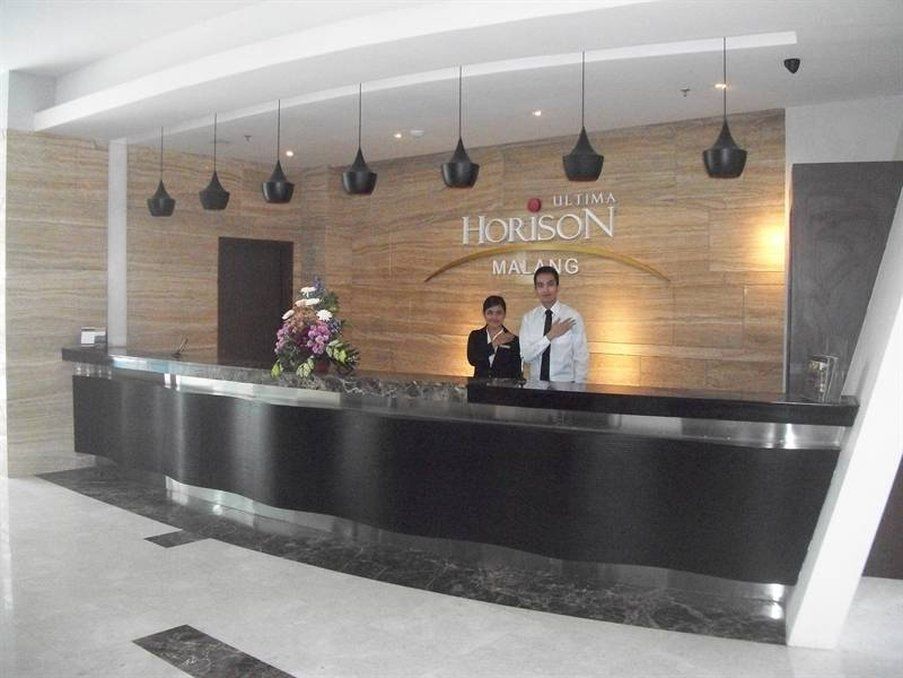 Grand Cakra Hotel Malang Esterno foto
