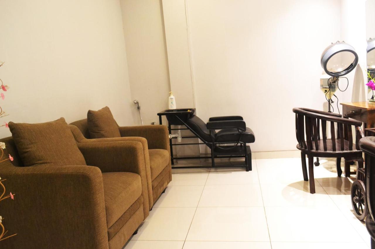 Grand Cakra Hotel Malang Esterno foto